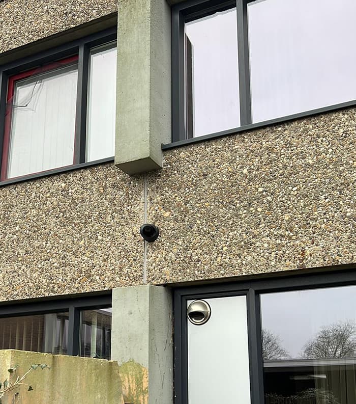 Vrijstaande woning in Den Bosch rondom beveiligd met zichtbare buitencamera