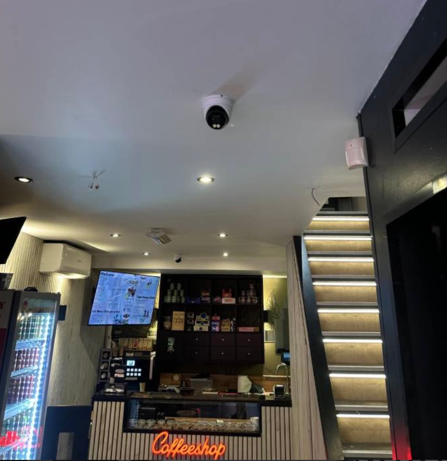 Camerabewaking bij coffeeshop in Amsterdam