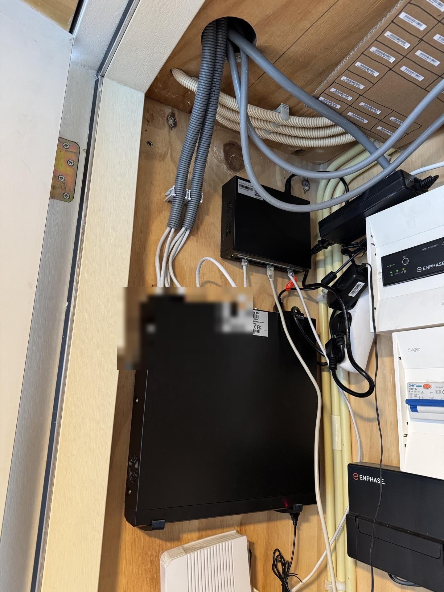 Bedrijfspand in Beverwijk, installatiedetail