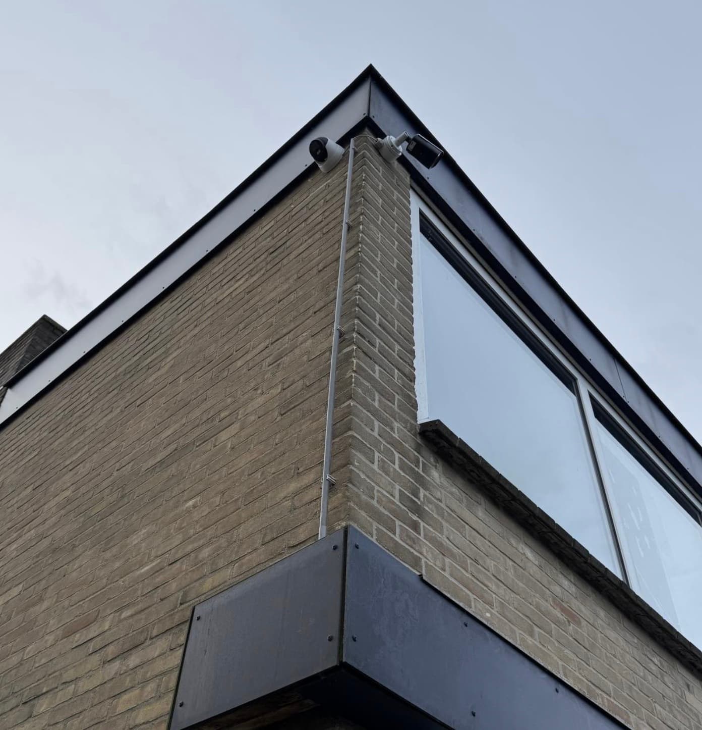 VvE-complex in Wormerveer, camera-installatie